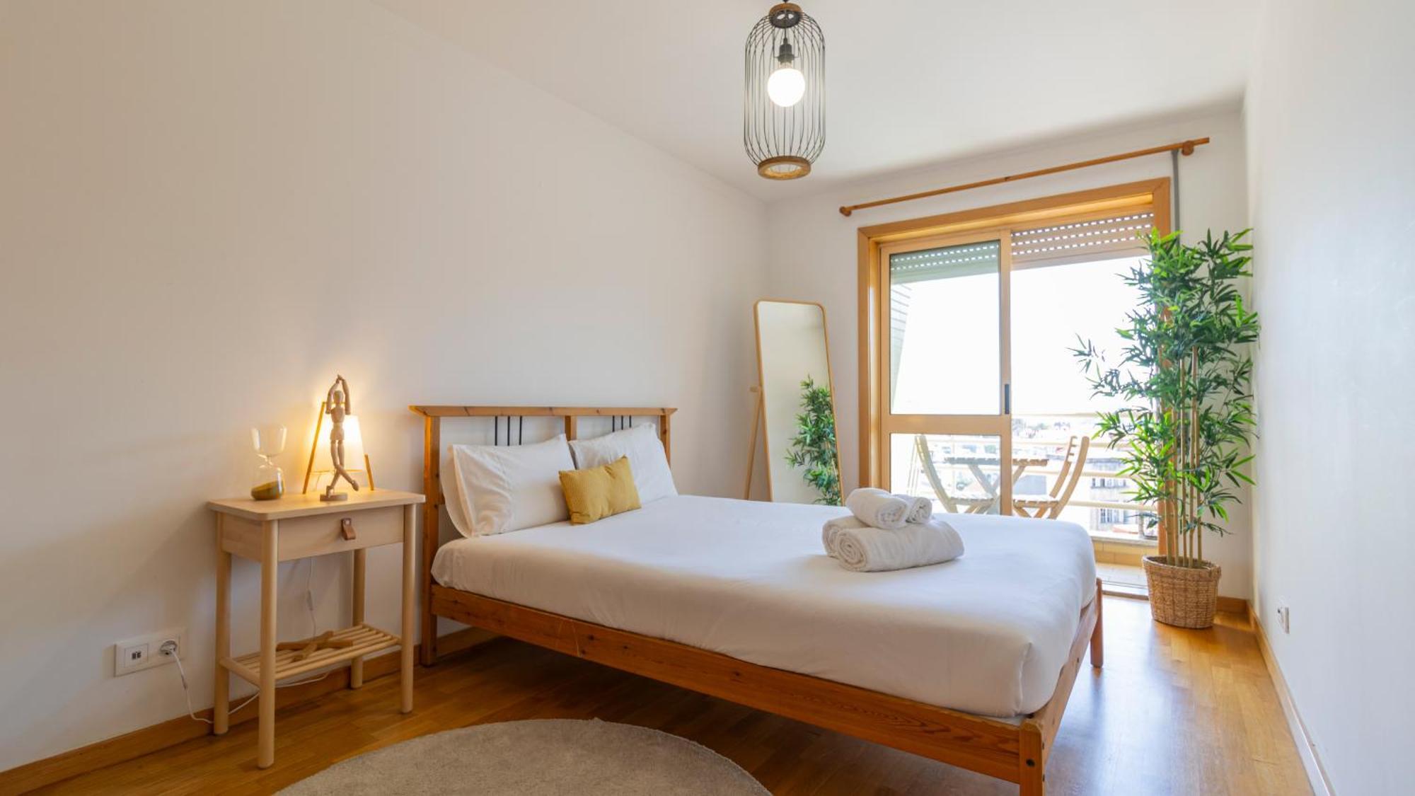 Cozy Downtown By Unique Hosts